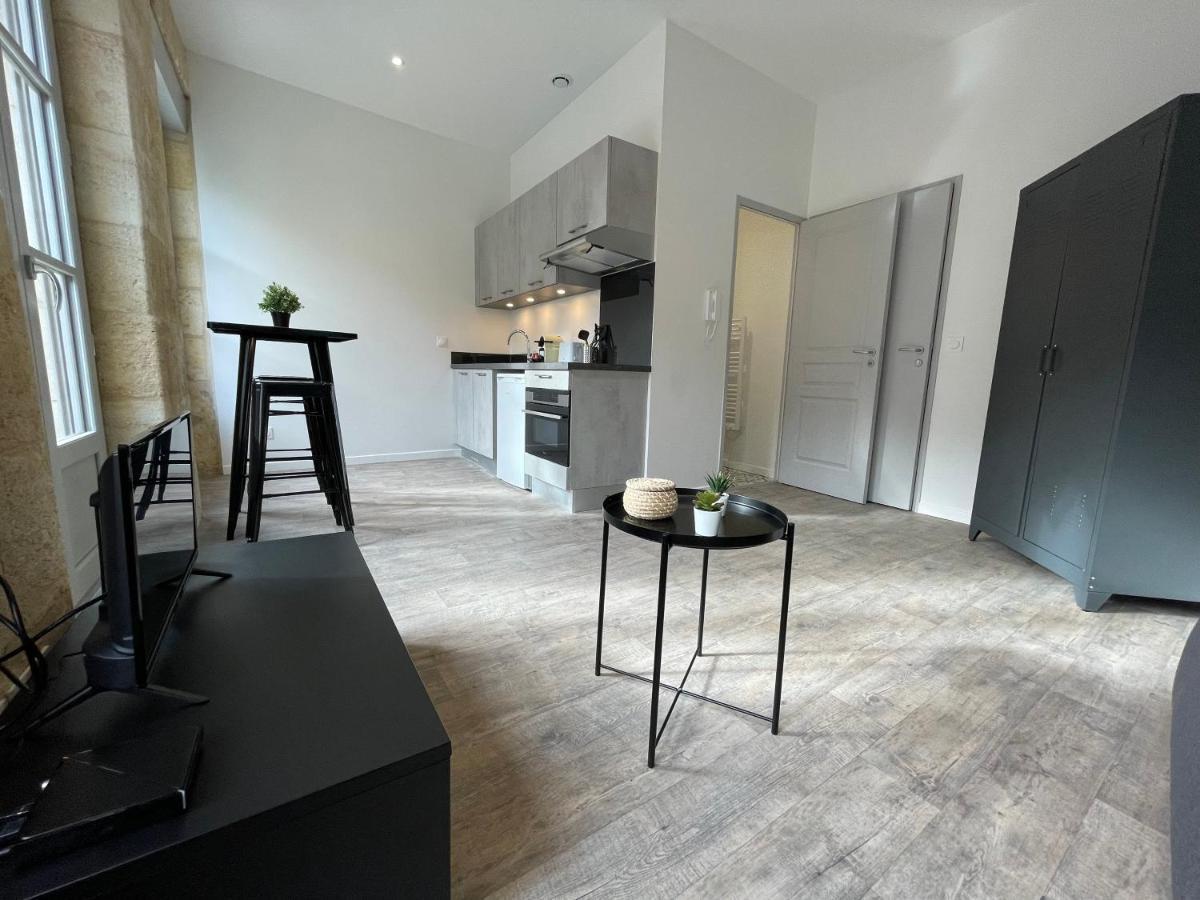 Superbes Studios De Charme, Lumineux Et Climatises En Plein Centre Bordeaux Exterior photo